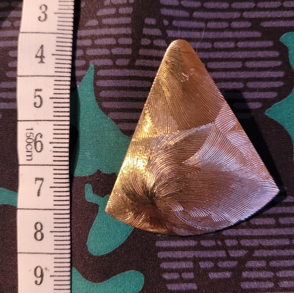 Textured Triangle Earrings - Picture 4 of 4